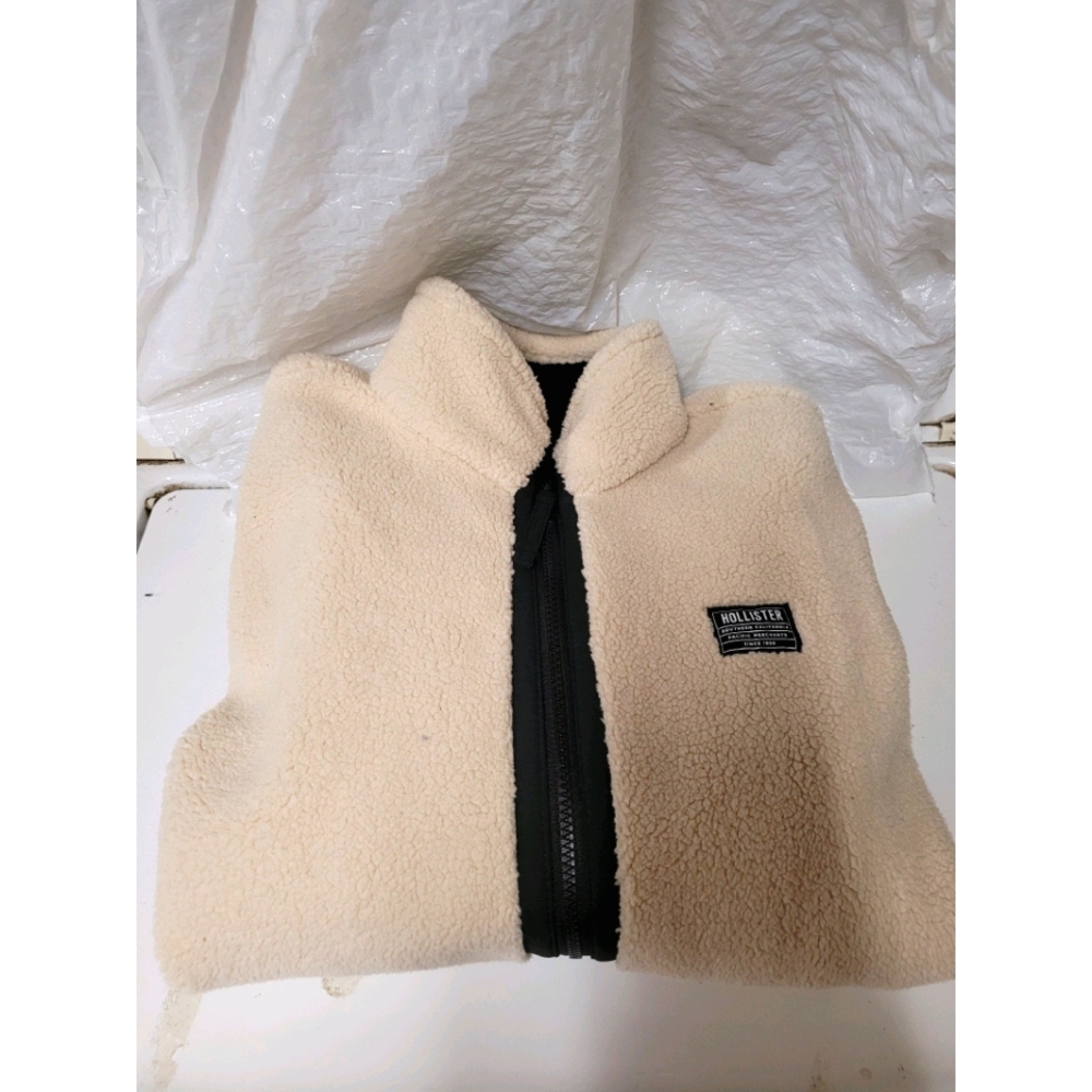 Hollister jacket
